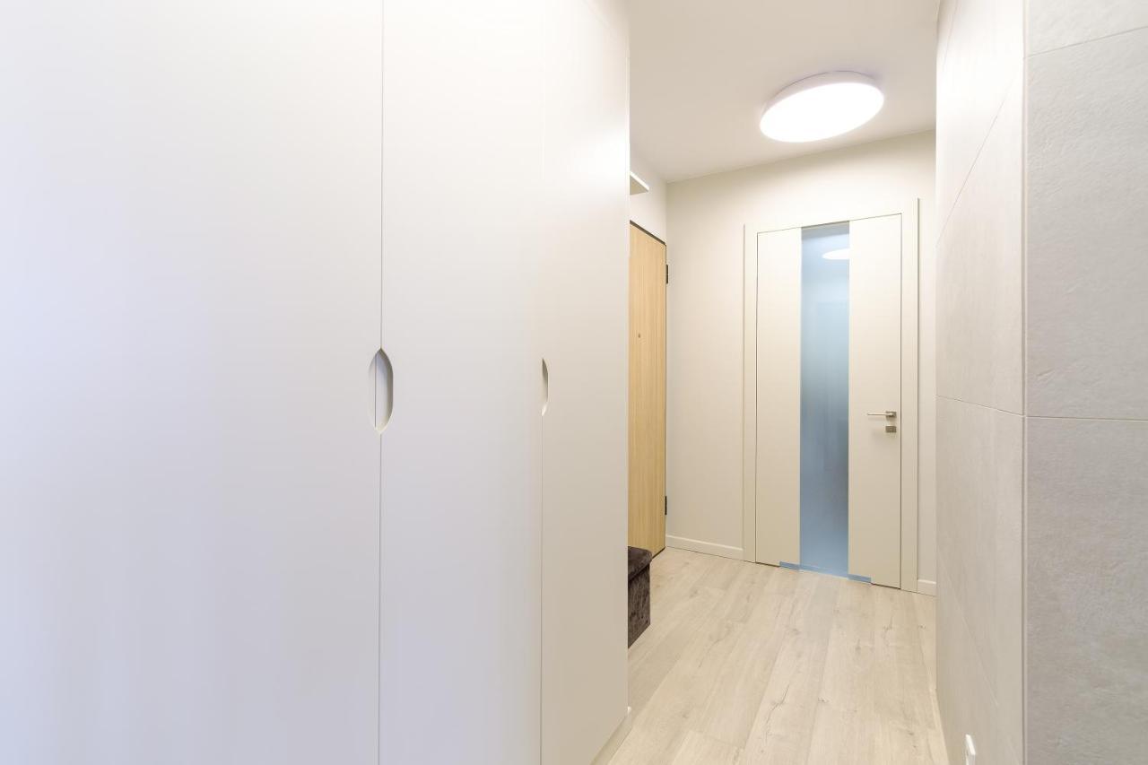 Hello Apartments Zajezdnia Wrzeszcz With Private Parking Gdańsk Eksteriør bilde